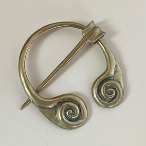 Artistic Burnished Brass Cloak Pin